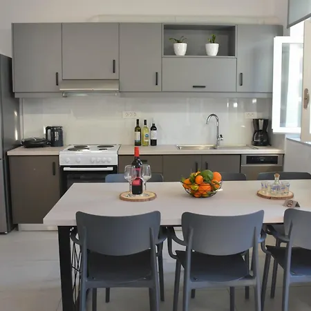 Thin Alos House Holiday home